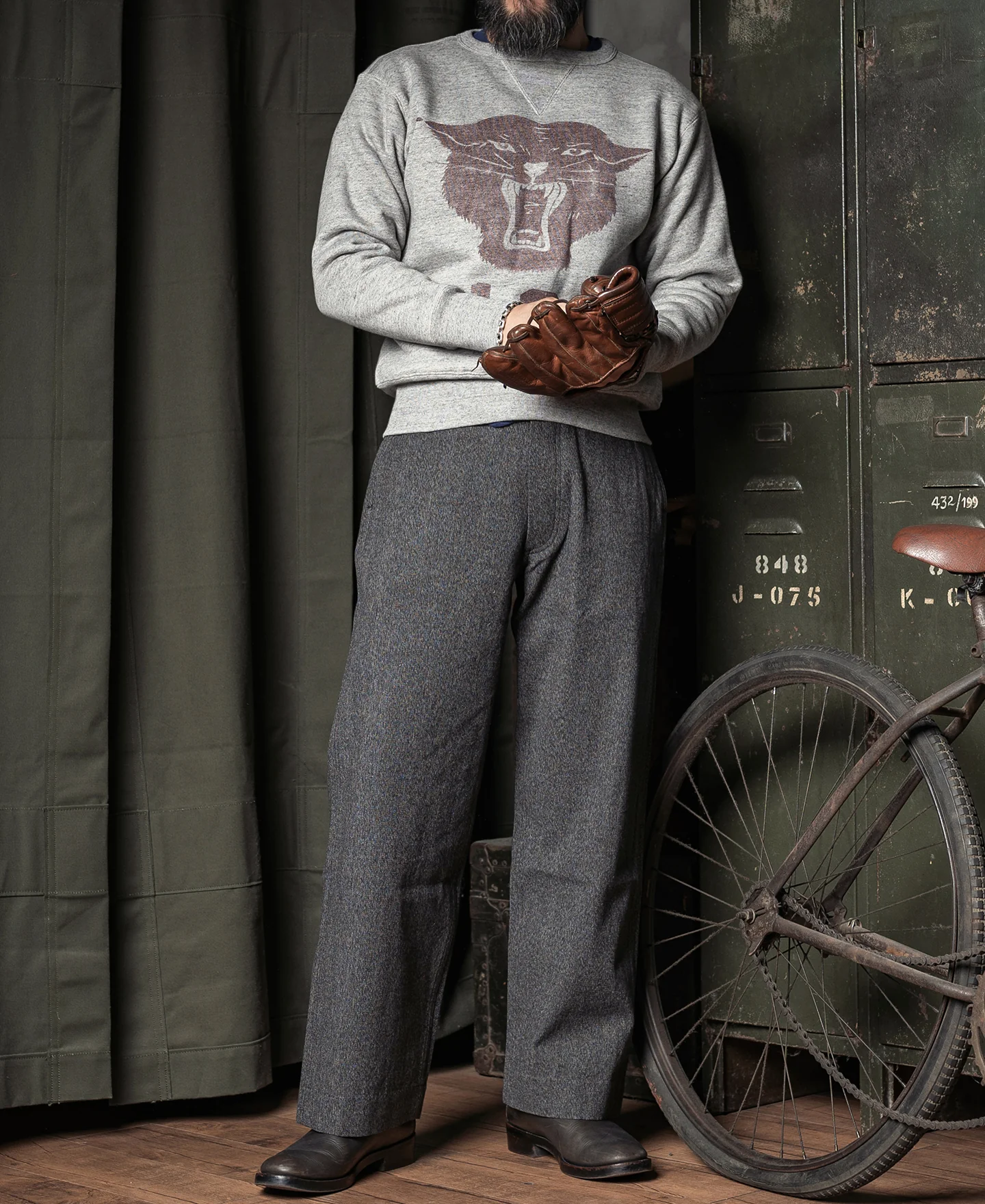 1930s Rugged CCC Black Panther Double V-Neck Insert Sweater - Gray - Image 6