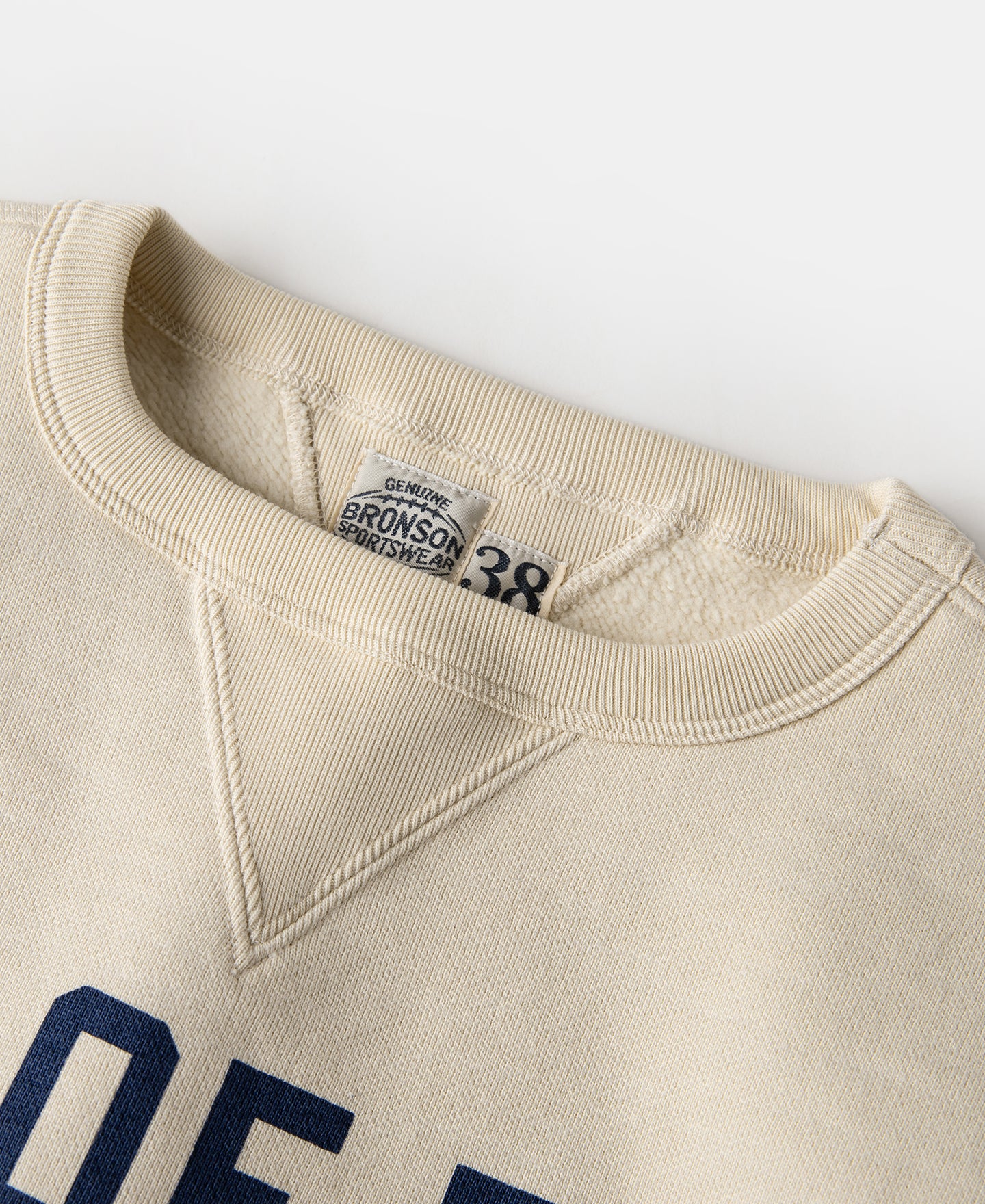 1940s Heavyweight SKI V-Inset Sweater - Apricot - Image 5