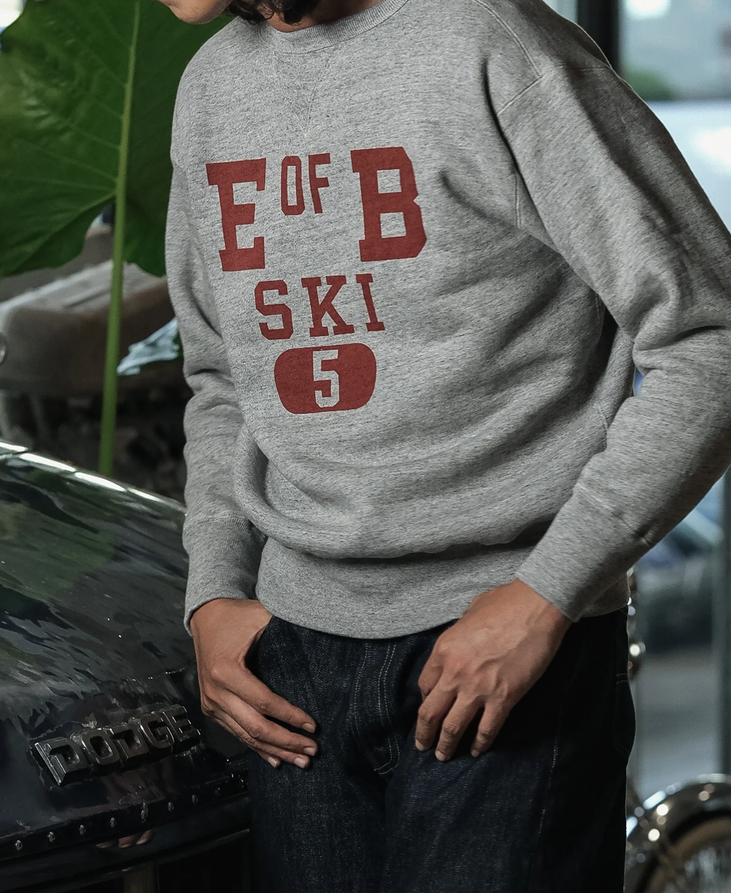 1940s Heavyweight SKI V-Inset Sweater - Gray - Image 5