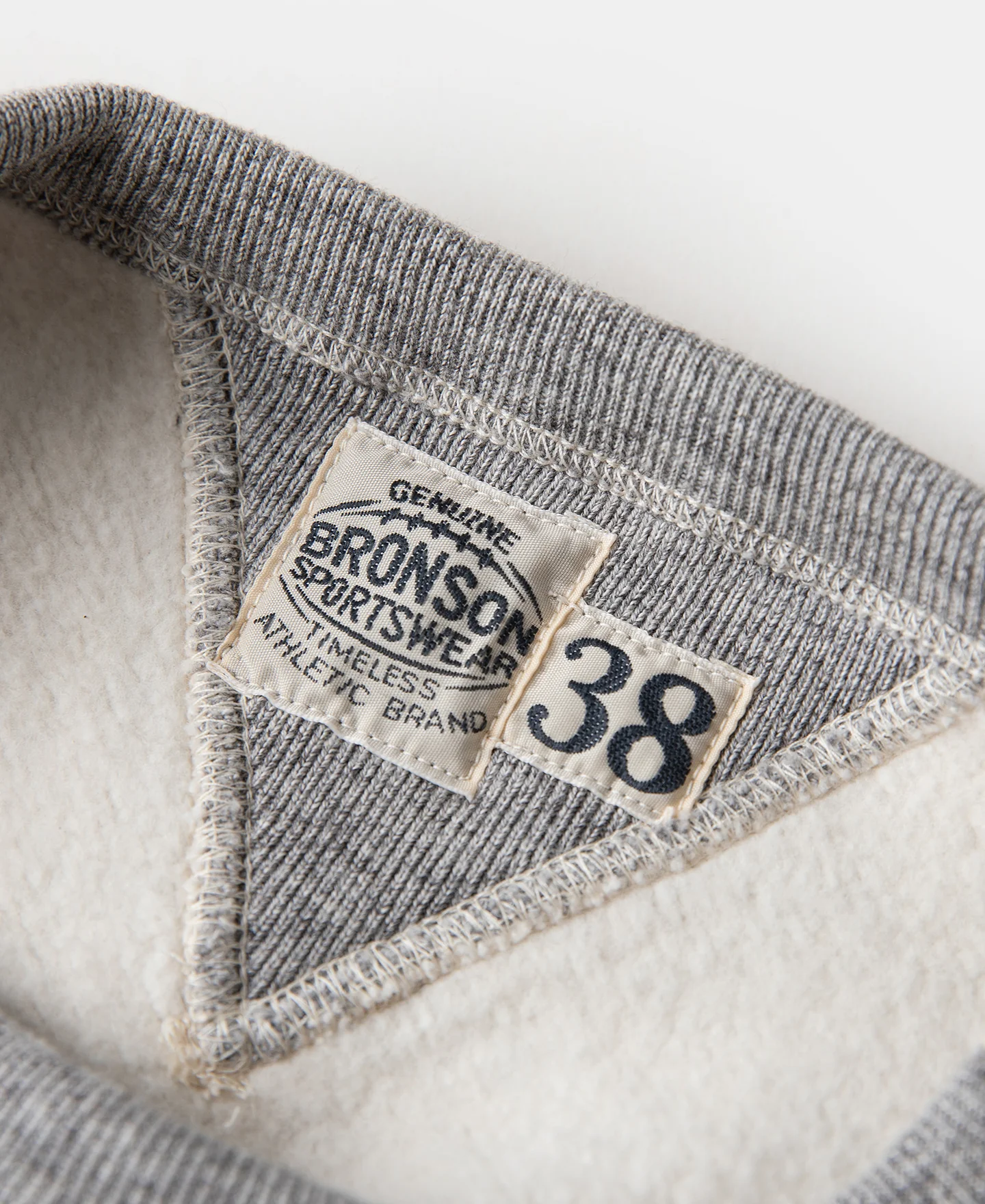 1940s Heavyweight SKI V-Inset Sweater - Gray - Image 6