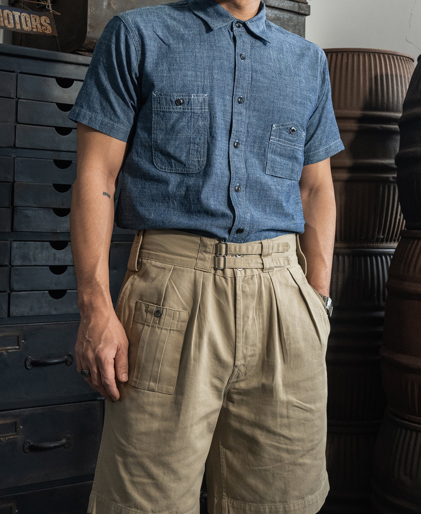 1943 Slub Cotton Chambray Work Shirt - Image 3