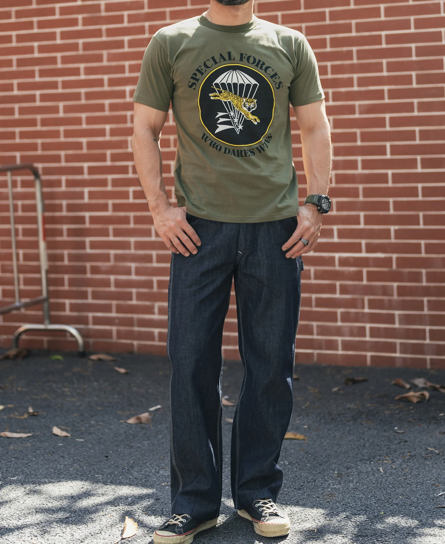 1960s Paratrooper & Tiger Print T-Shirt - Olive - Image 3