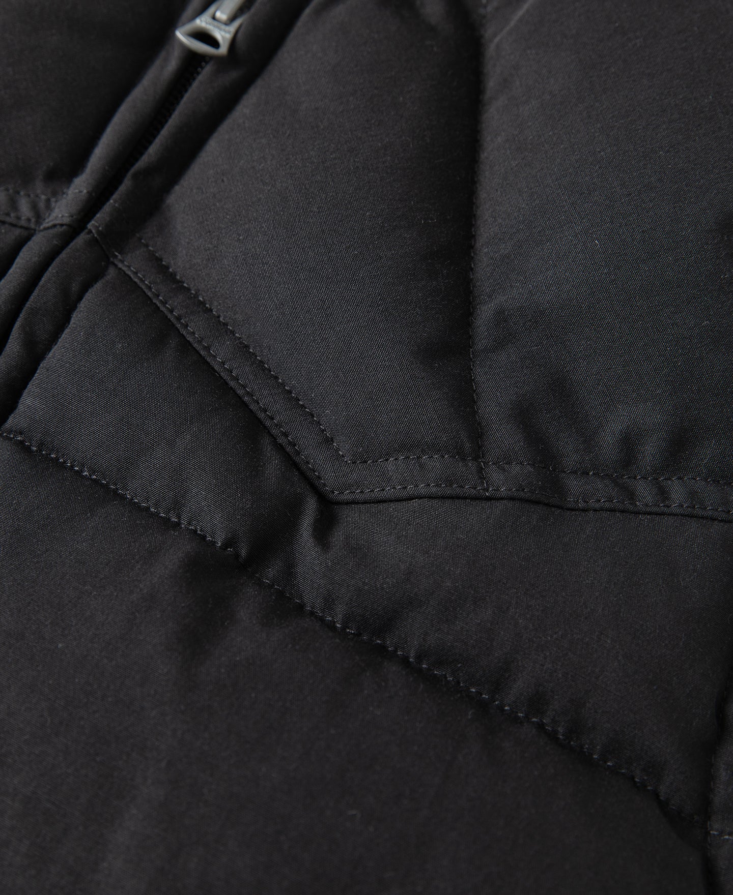 1970s Vintage Quilted Padded Vest - Black - Image 11