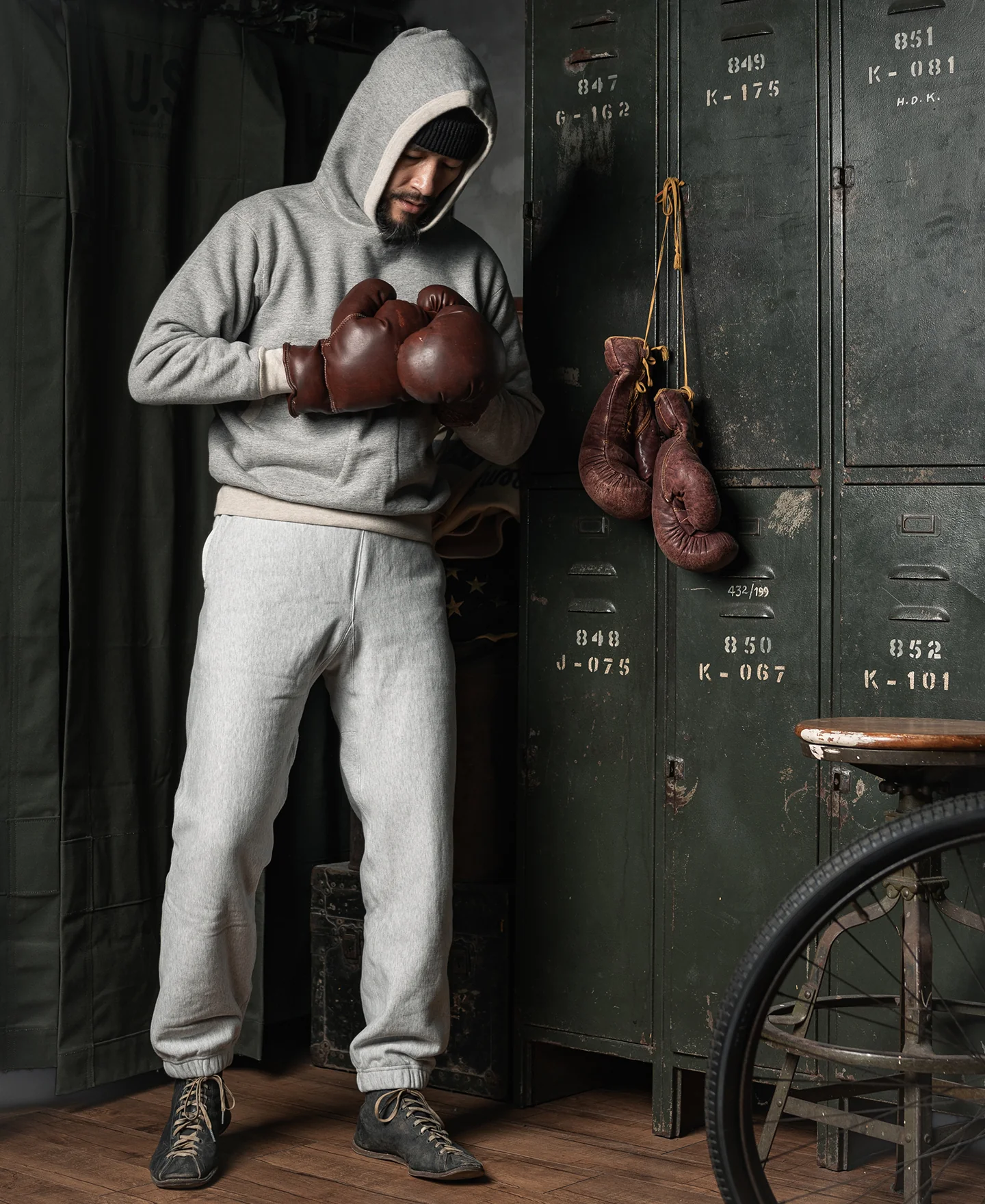 Boxing Glove Pocket Lock Hood Hoodie - Image 5