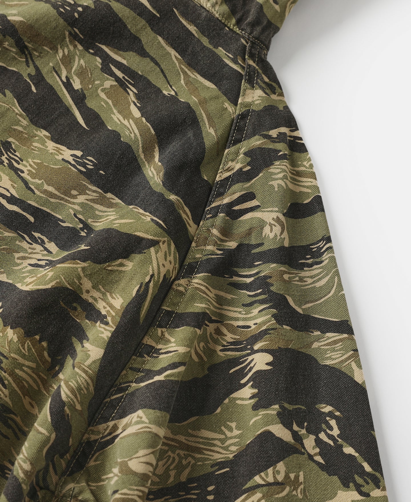 Golden Tiger Camo Smock - Image 12