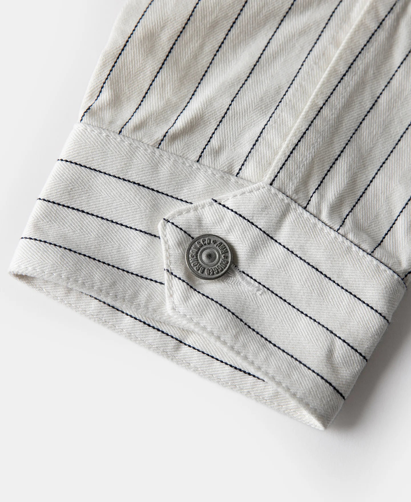 Lot 954 1950s Motorcycle Mechanic Stripe Chore Coat - White - Image 11
