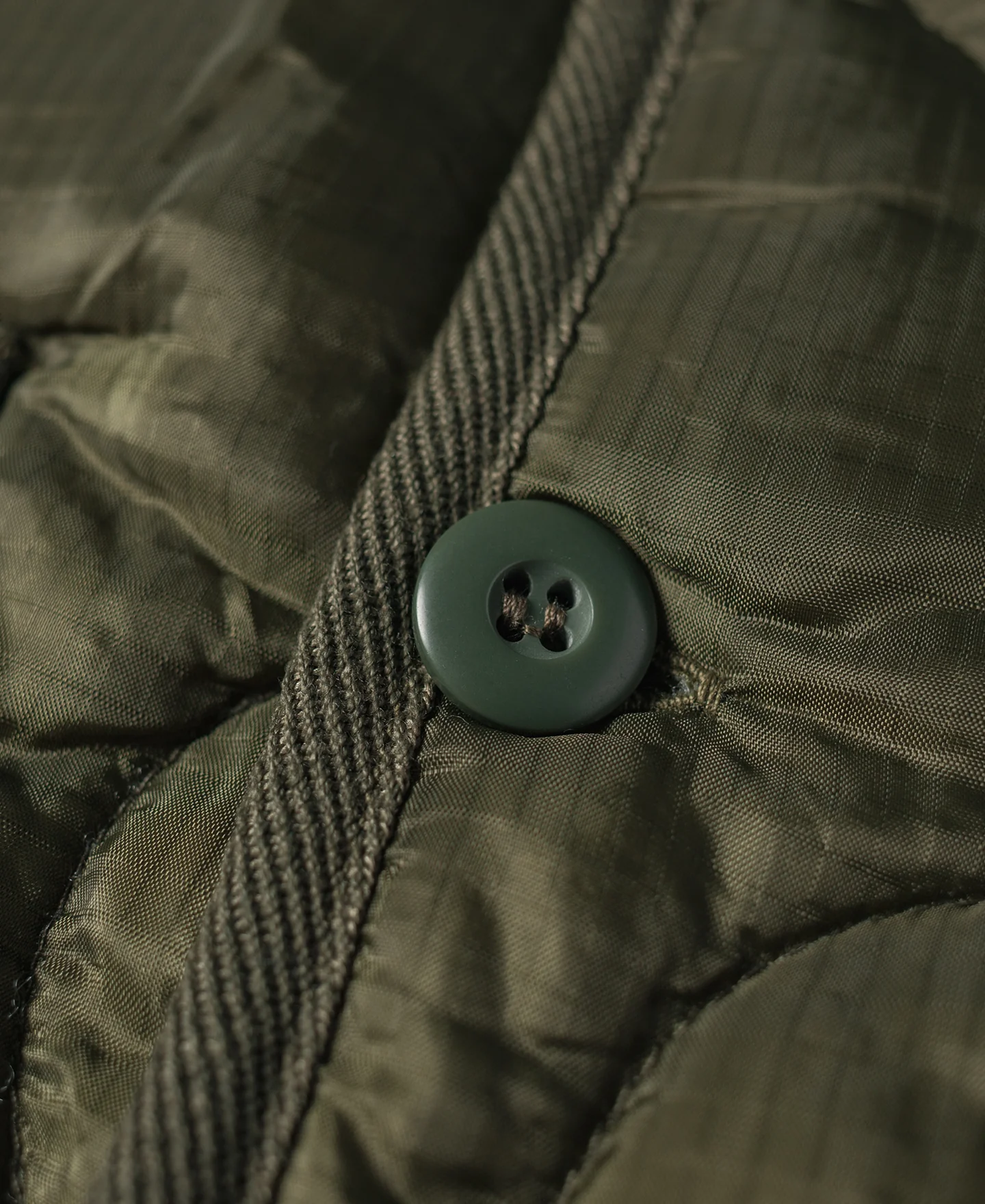 Military Style Quilted Padded Ripstop Nylon Jacket - Olive - Image 7