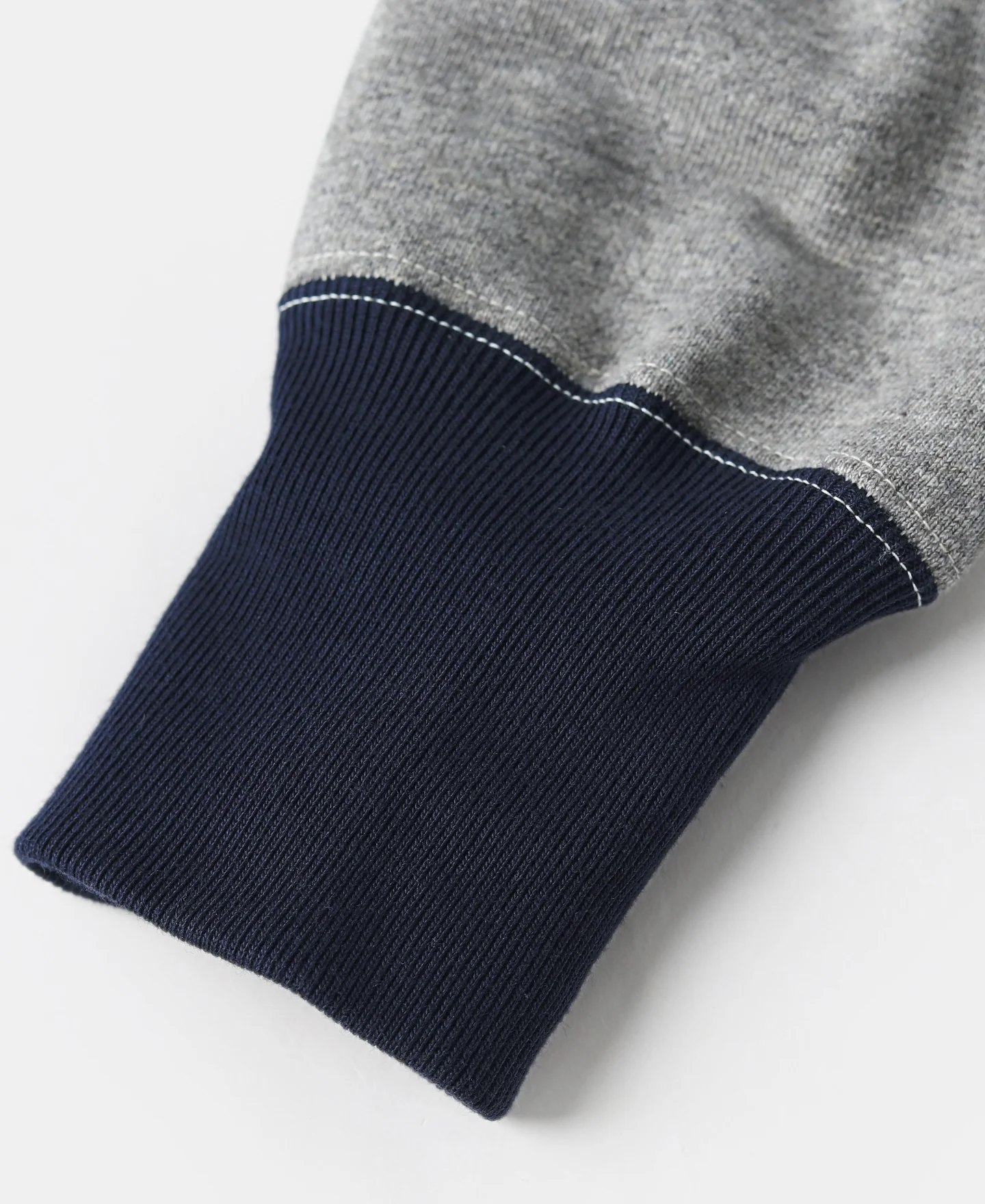 Two-Tone Double V Gusset Hooded Sweatshirt - Image 11